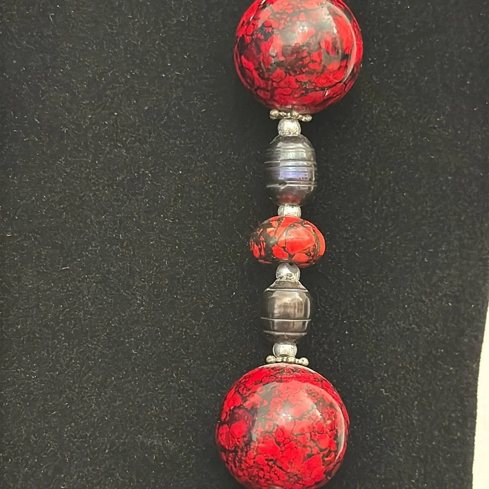 Red w/Black Glass Beads & Black Simulated Pearl Vintage Necklace